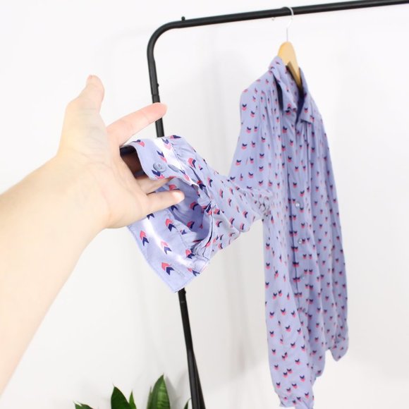 *Levis Button Down Long Sleeve Shirt - Picture 4 of 9